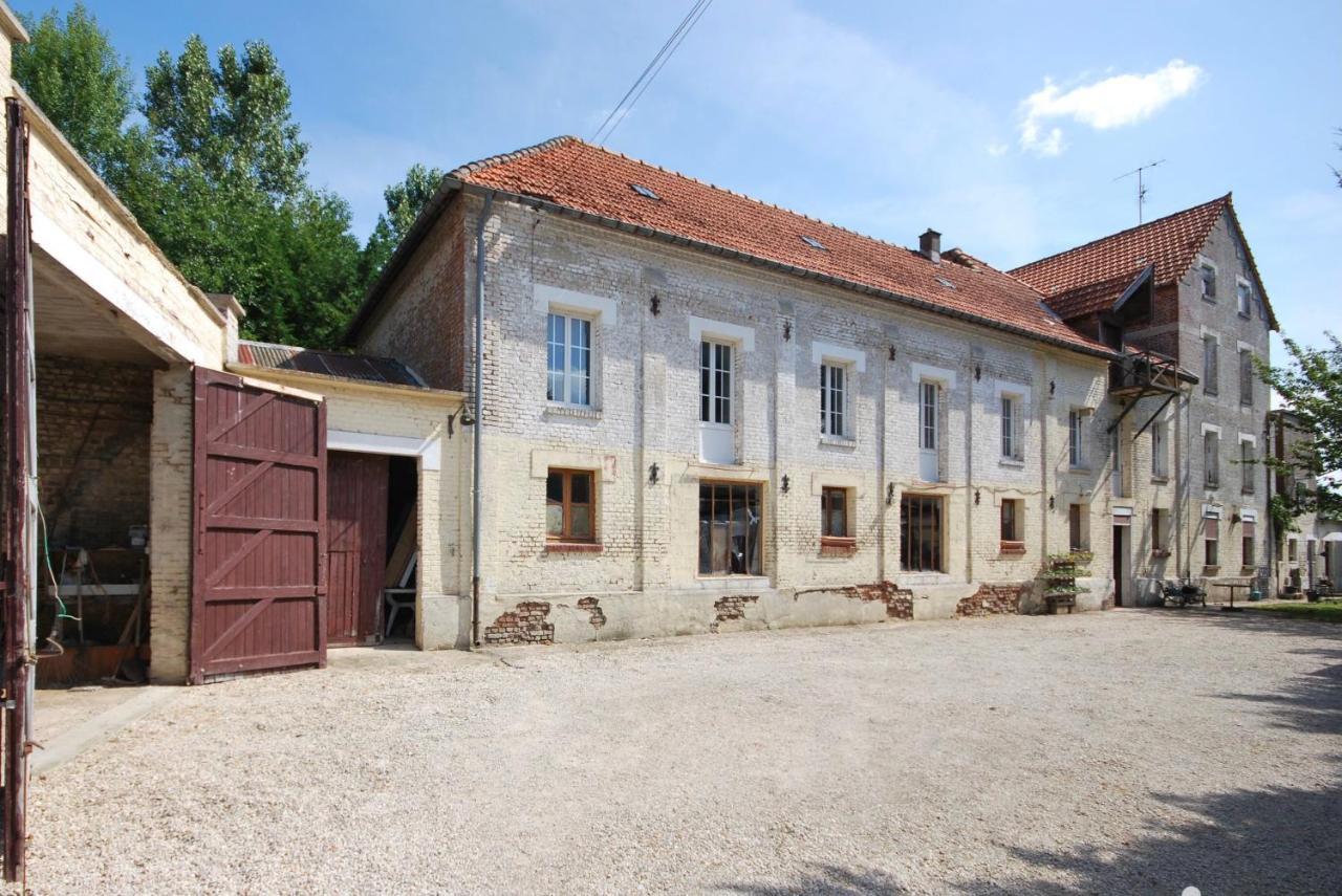 فيلا Le Moulin Du Soudet Pernois المظهر الخارجي الصورة