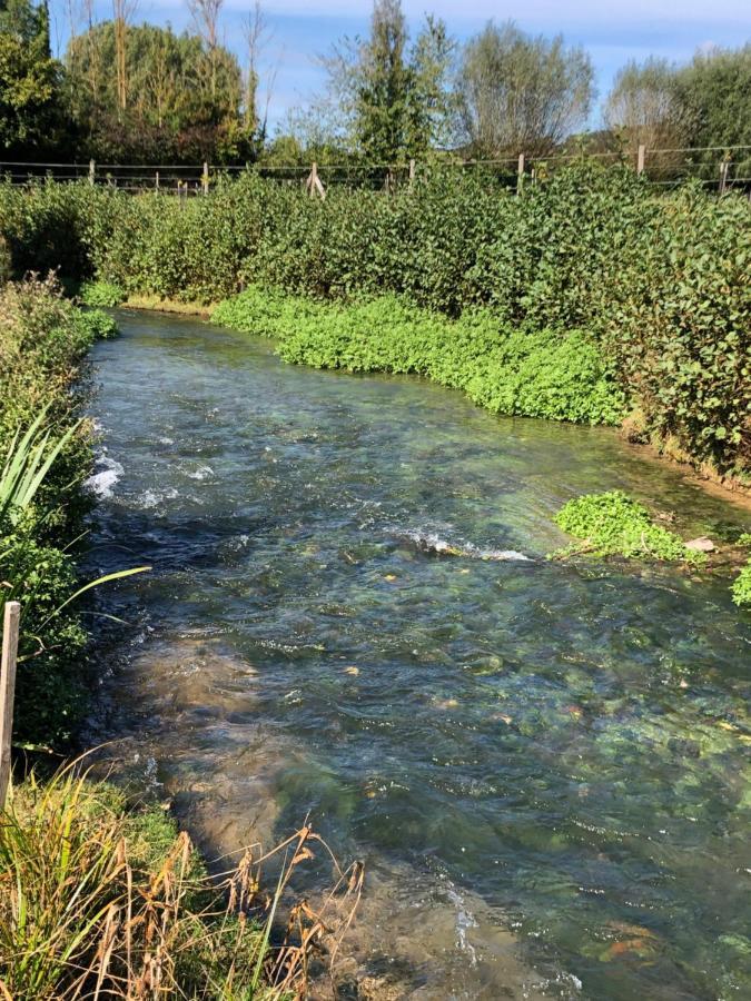 فيلا Le Moulin Du Soudet Pernois المظهر الخارجي الصورة